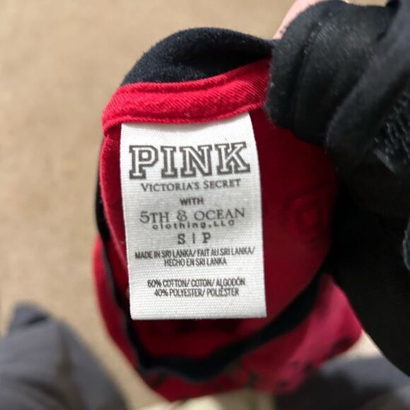 VS PINK Louisville Cardinals Tshirt - Picture 2 of 2